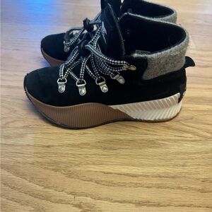 Sorel Youth Out N About IV Classic Waterproof Boot size 2